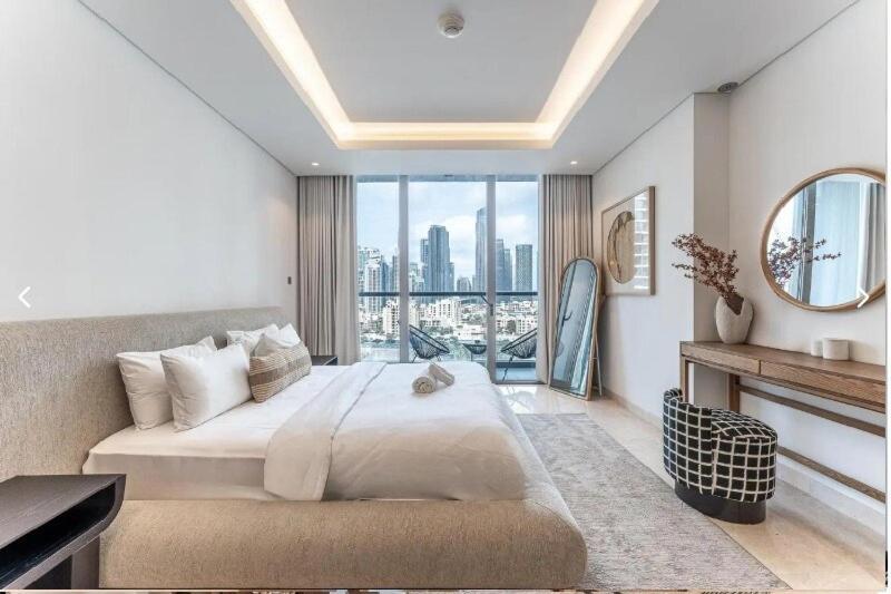 Burj Khalifa View Sterling East , Business Bay Apartment *