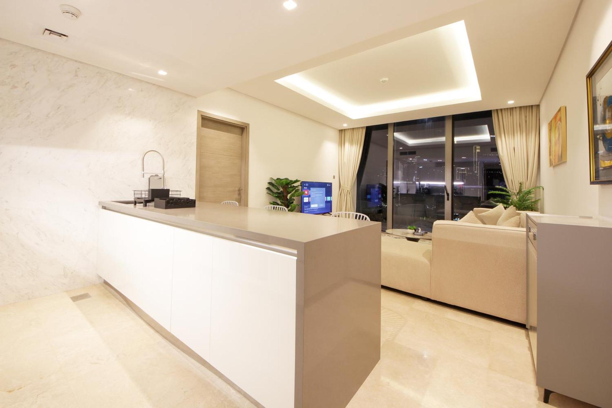 Burj Khalifa View Sterling East , Business Bay Apartment *