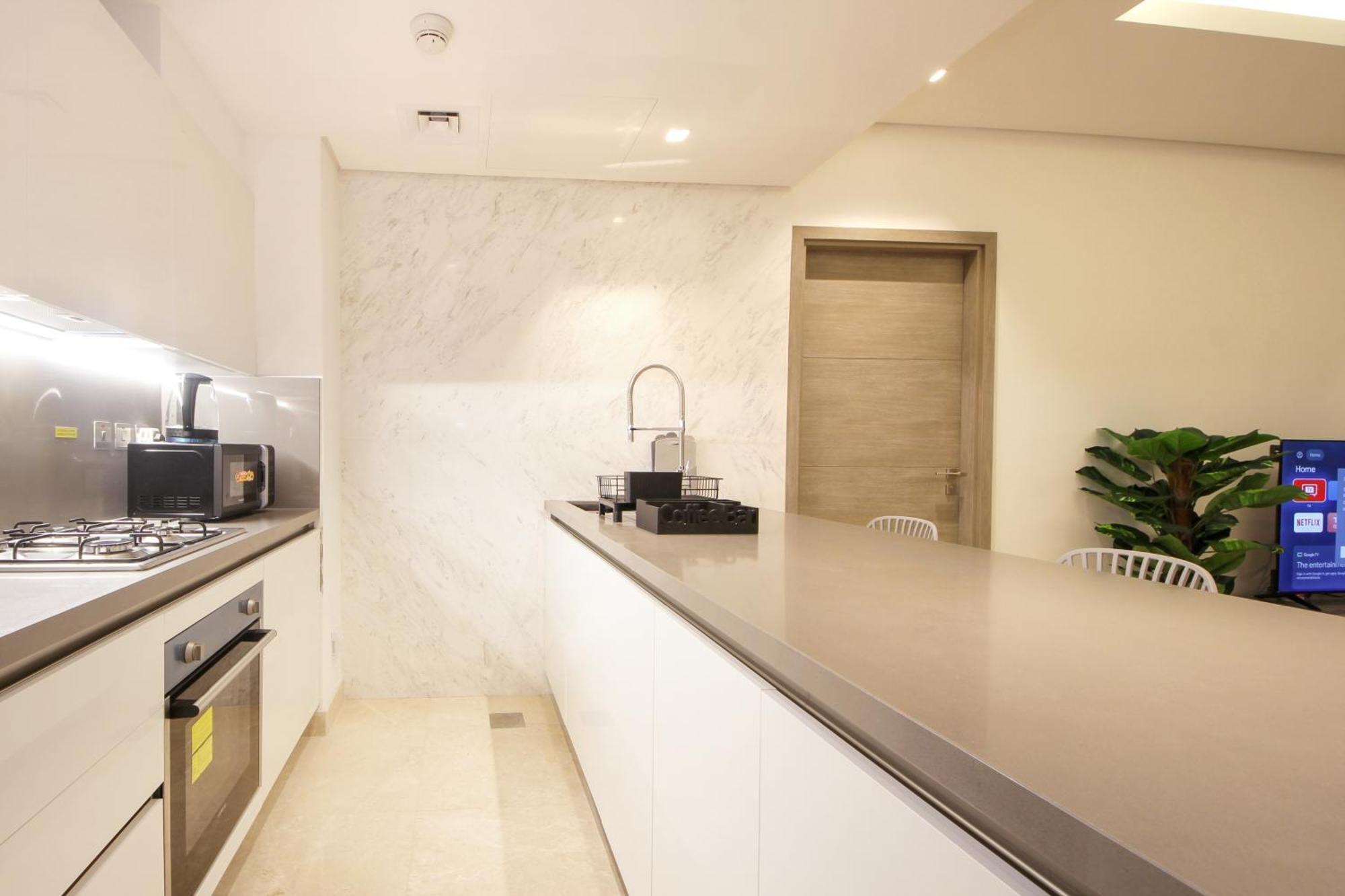 Apartment Burj Khalifa View Sterling East , Business Bay *